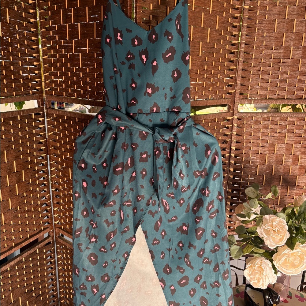 Elegant Teal and Pink Leopard Print Dress